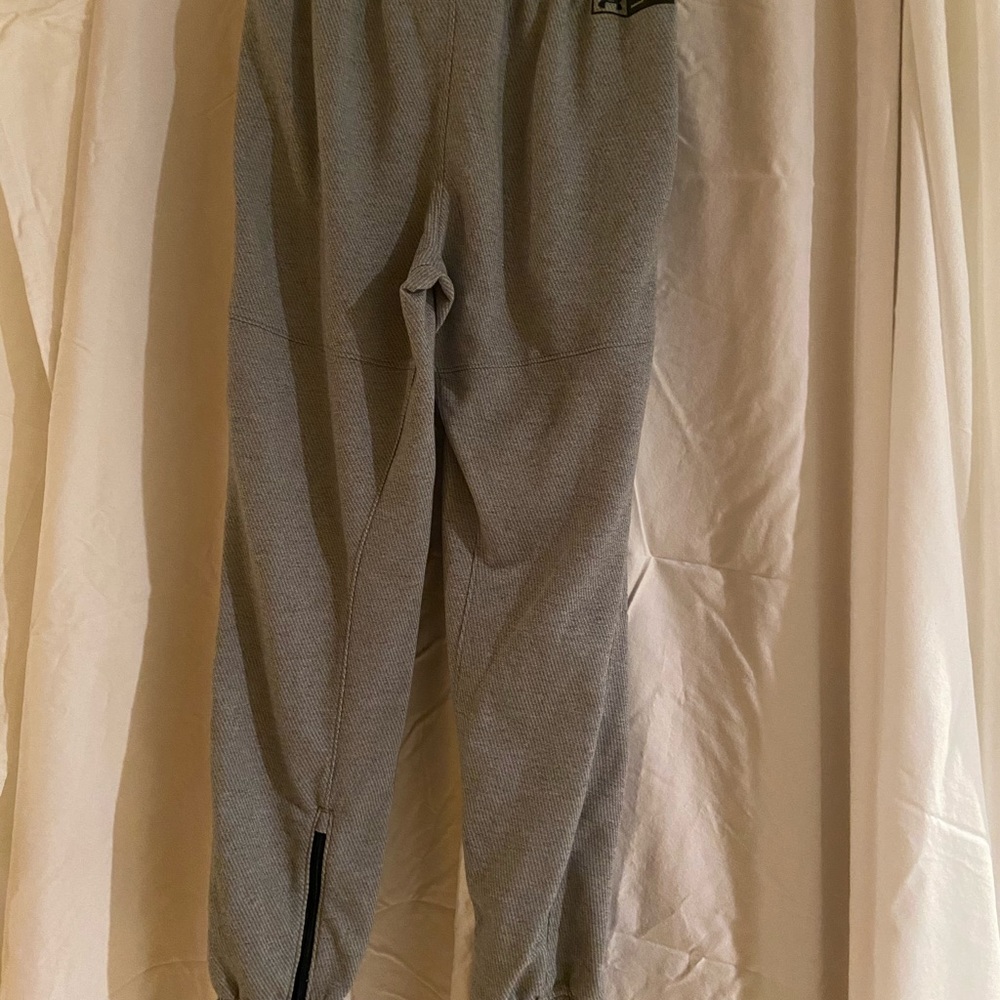 Sweatpants - Picture 6 of 7